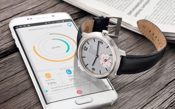 Pierwszy szwajcarski… smartwatch!